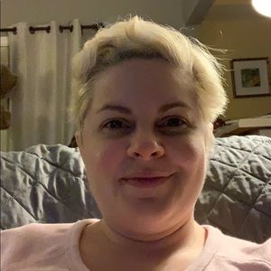 Meet your Posher, Alicia